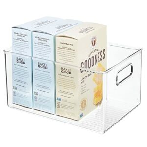 mDesign Plastikowe pudełko do przechowywania – głęboka taca do przechowywania lodówki z uchwytem – może być używana jako taca do lodówki, półka lub do przechowywania w szafce – 28,6 x 20,3 x 15,2 cm – przezroczysta