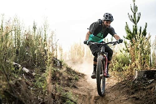 Camelbak Chase 8 bukłak, czarny, 25 ml - obrazek 3