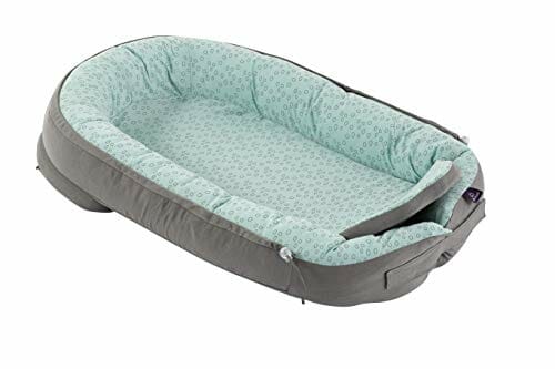 Träumeland Home – oddychające gniazdo z wysokiej jakości materacem i przepuszczającym powietrze wstawką, wzór: koła miętowe