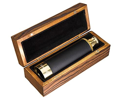 Luneta Levenhuk Spyglass SG2 w zabytkowym stylu z drewnianym futerałem przekazująca ostry, jasny obraz odległych obiektów - obrazek 8