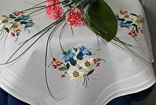 Zestaw do haftowania kwiat alpejski - ścieg płaski, ścieg kostkowy - 100% bawełna, obrus na środek stołu 80 x 80 - samodzielne haftowanie