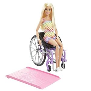 Barbie Fashionistas Lalka (blondynka) w tęczowym kombinezonie, z wózki