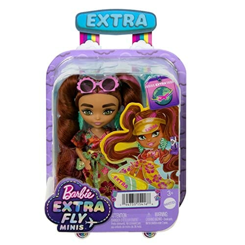 BARBIE Extra Minis - Reisepuppe mit tropischem Badeanzug, Sarong und Accessoires wie Surfbrett-Tasche, Muschel-Sonnenbrille und Palmenblätterohrringen, für Kinder ab 6 Jahren, HPB18 - obrazek 3