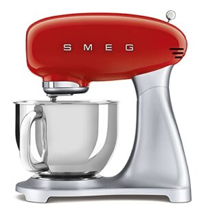 Smeg SMF02RDEU - Wyjątkowy robot kuchenny ze stali nierdzewnej 18/8, pochodzący z Włoch, o wadze 11 kg