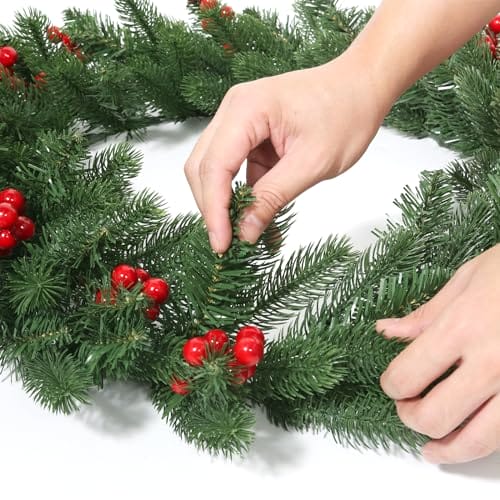 Wieniec bożonarodzeniowy do drzwi wejściowych z 12 czerwonymi jagodami, 120 gałązkami liści sosny, sztuczna girlanda bożonarodzeniowa z PCW + PE, wiszący wieniec, dekoracja bożonarodzeniowa do wnętrz, - obrazek 6