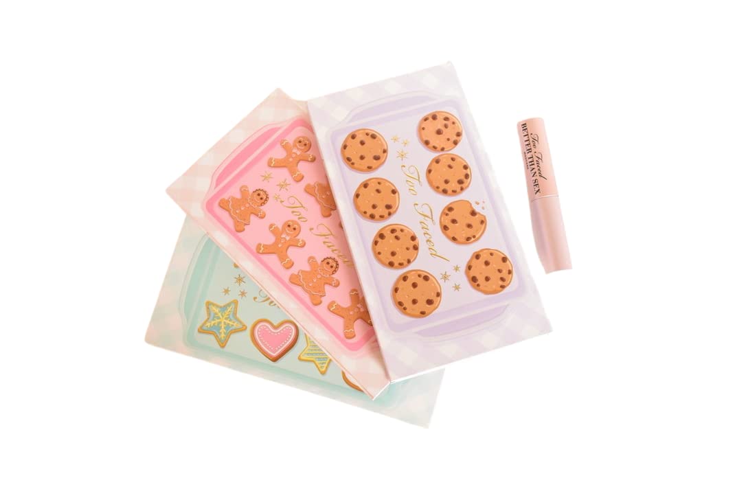 Zestaw do makijażu Too Faced Christmas Bake Shoppe - Paletki o tematyce świątecznych ciasteczek dla oczu i twarzy, które pachną równie dobrze, jak wyglądają - obrazek 7